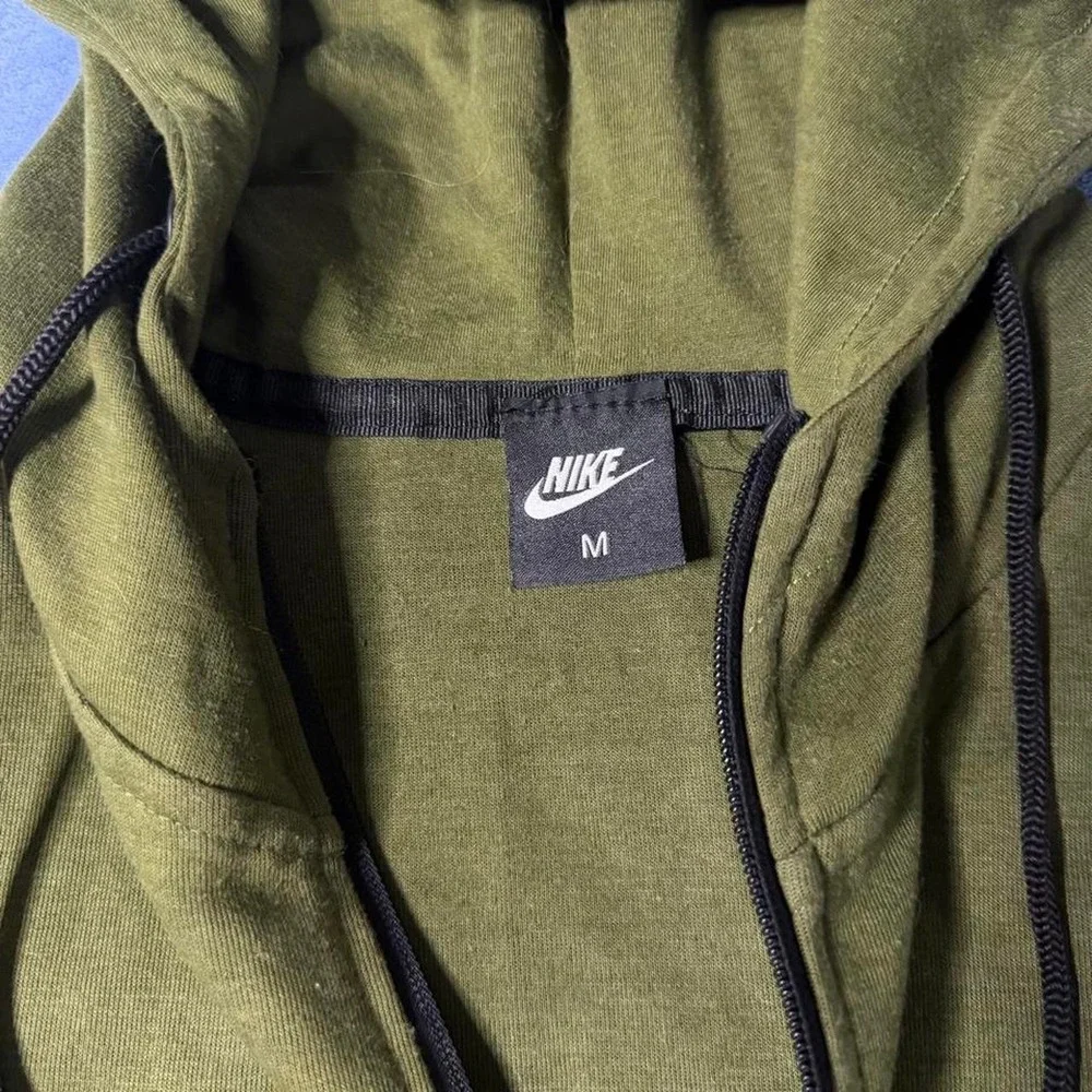 N/A nike olive